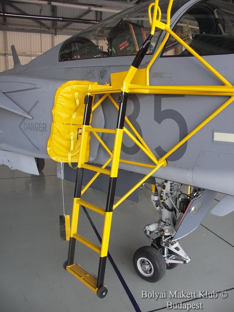 gripen_125.jpg