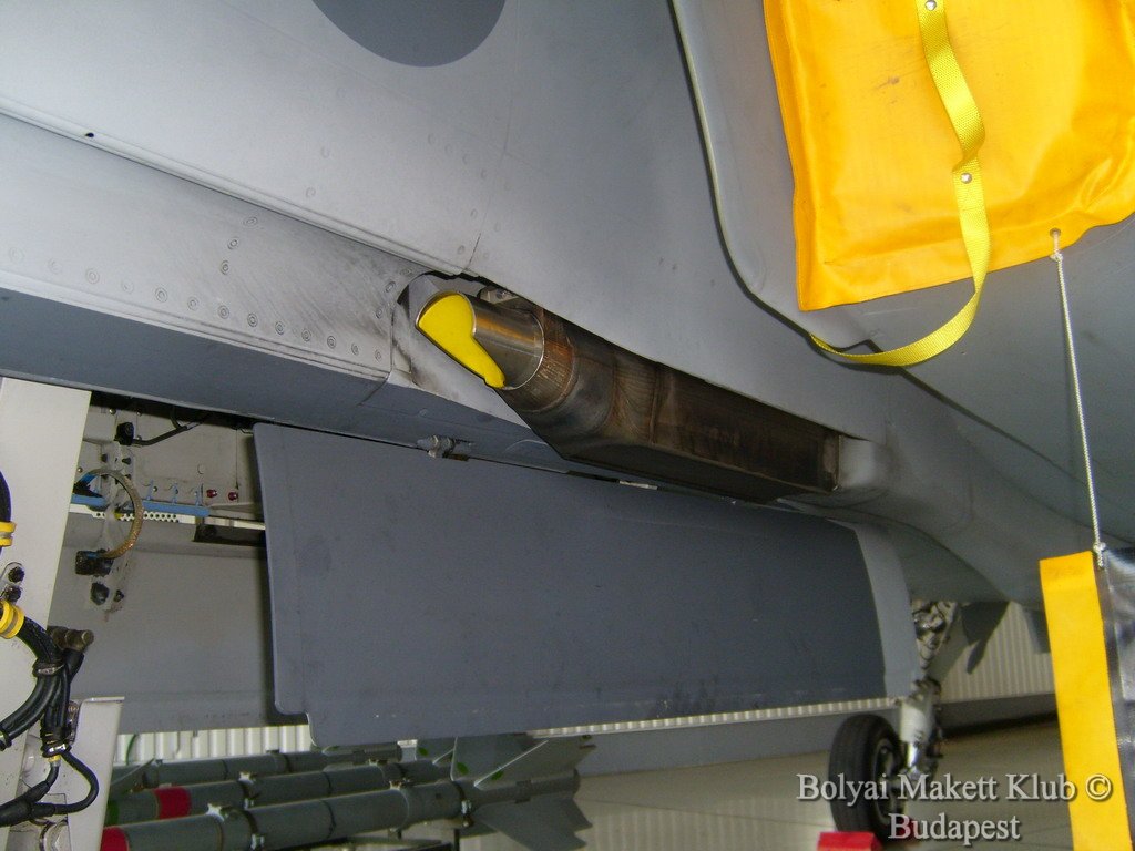 gripen_150.jpg
