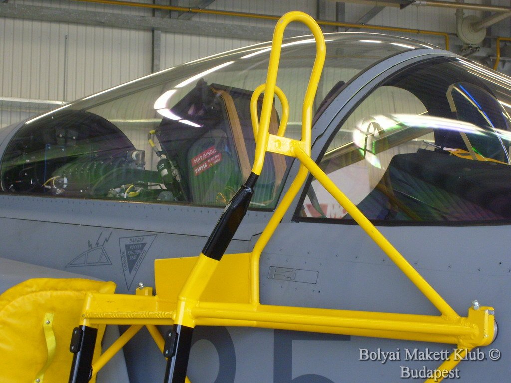 gripen_208.jpg