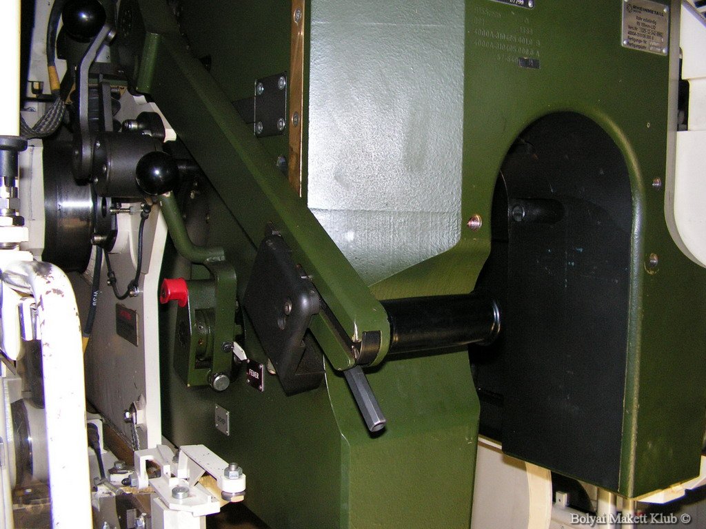 panzerhaubitze2000_33.jpg