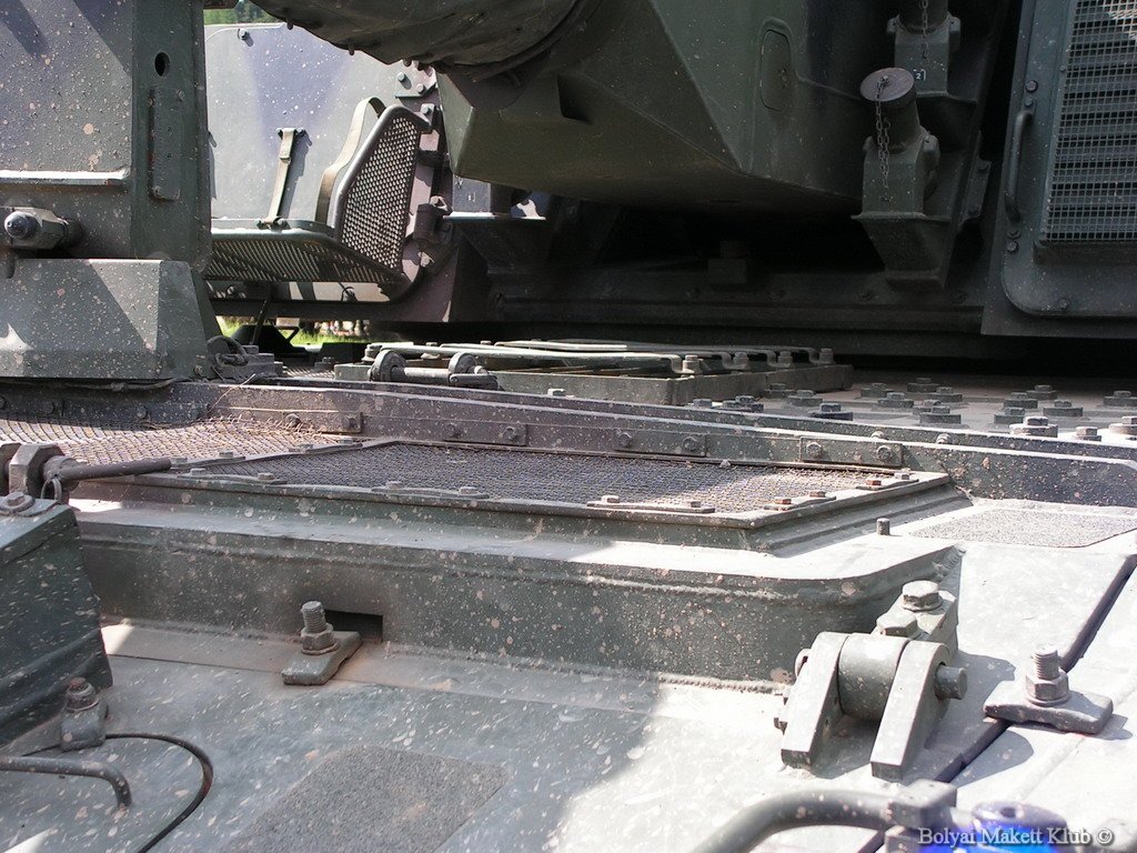 panzerhaubitze2000_41.jpg