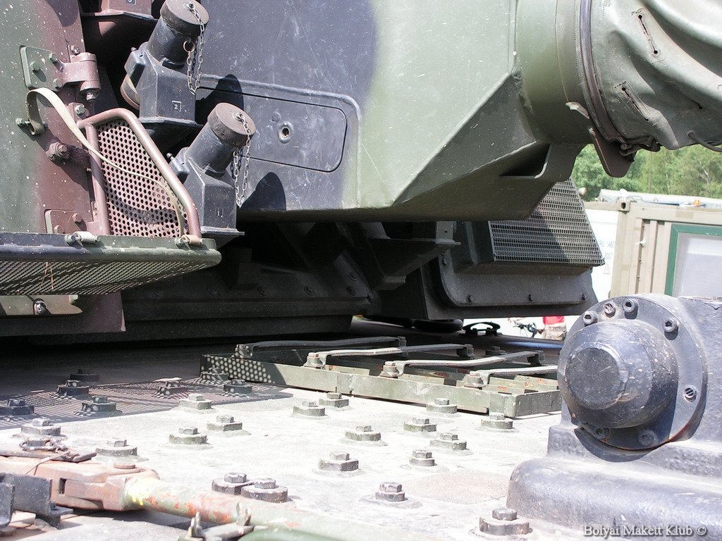 panzerhaubitze2000_43.jpg